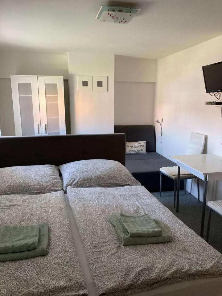 Rodinny Penzion Mikulov Extérieur photo
